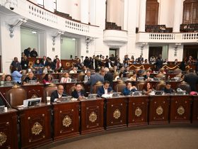 El Congreso capitalino aprobó adicionar diversos artículos de la Ley de Propiedad en Condominio de Inmuebles para el Distrito Federal, en materia del derecho de igualdad y no discriminación, a fin de erradicar actos que atenten contra estas garantías.