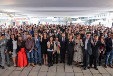 Martí Batres, jefe de Gobierno, encabezó la ceremonia de inicio del Ciclo Escolar 2023-II de la Universidad Rosario Castellanos (URC), en el Campus Gustavo A. Madero, donde ante la comunidad estudiantil y docente, señaló que esta institución académica, se consolida como un modelo educativo de calidad.