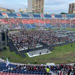 La crisis por la que atraviesa Morena en la Ciudad de México ya escaló a nivel nacional, porque afectó de manera directa a la virtual candidata presidencial, Claudia Sheinbaum. Ese sisma en el partido gobernante podría llamarse el ‘efecto Harfuch’. FOTO: @kenialopezr