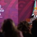 Predecible, el presidente Andrés Manuel López Obrador, como lo vislumbra la virtual candidata presidencial del Frente Amplio por México, Xóchitl Gálvez, se va a lanzar desde sus mañaneras en contra de la candidata o el candidato opositor a la Jefatura de Gobierno de la CDMX, en cuanto sea designado. FOTO: Presidencia