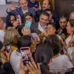 En la última semana, el aspirante de Morena la Jefatura de Gobierno de la CDMX, Omar García Harfuch se reunió con diferentes sectores de la población y corporativos, ante quienes dijo que es indispensable dar continuidad. FOTO: Campaña Harfuch