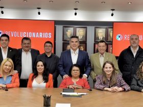 El PRI le dio ayer el “tiro de gracia”, pues su líder nacional, Alejandro Moreno Alito cerró filas con los ocho diputados priístas en el Congreso de la Ciudad de México, y acordaron todos votar en bloque contra Godoy. FOTO: PRI