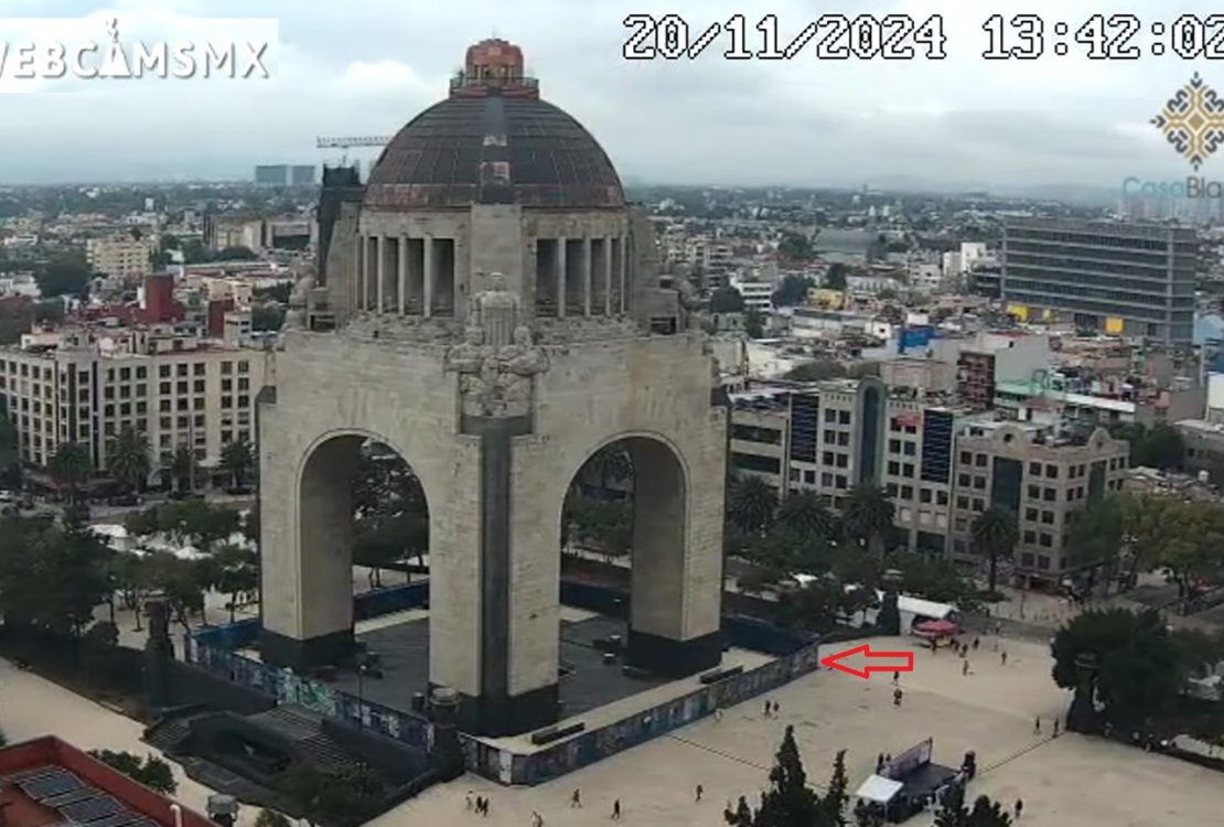 La conmemoración del 114 aniversario del inicio de la Revolución Mexicana (tercera transformación, según AMLO) dejó ver dos miserias políticas de la autodenominada “cuarta transformación de la vida pública de México” y su “segundo piso”: pleno desinterés por los sitios, los símbolos históricos, y falta de capacidad política para su preservación y la gobernabilidad en la CDMX. FOTO: WebcamsMX