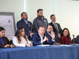 El precandidato de la coalición Va por la Ciudad de México a la Jefatura de Gobierno, Santiago Taboada informó que ya emprendió una acción legal ante el Instituto Federal de Telecomunicaciones (IFT) y que próximamente hará una denuncia colectiva ante la Fiscalía General de la República (FGR). FOTO: Campaña Taboada