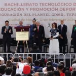 Con el fin de que los jóvenes del país y de la capital consigan una formación integral entre lo académico y lo deportivo, el presidente Andrés Manuel López Obrador y el jefe de Gobierno, Martí Batres, inauguraron este lunes, el Bachillerato Tecnológico de Educación y Promoción Deportiva de la Ciudad de México (BTED), plantel CDMX, ubicado en Tepito. FOTO: GCDMX