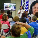 La candidata a la alcaldía de Azcapotzalco por el PAN, PRI y PRD, Margarita Saldaña Hernández, reiteró este miércoles el compromiso de su administración con el fortalecimiento del sistema educativo local. FOTO: Especial