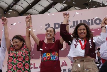 Si el presidente Andrés Manuel López Obrador dio la instrucción de dar un golpe al resultado electoral en la Alcaldía Cuauhtémoc, que perdió su partido, sería responsable por comisión. Pero si no dio esa orden y como toda su gente se está moviendo en esa estrategia golpista sin que los frene, sería culpable por omisión. FOTO: Cuartoscuro