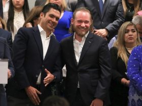 Santiago Taboada terminó por dejar en el camino más de 2 millones 160 mil votos que obtuvo en la elección pasada como candidato a la Jefatura de Gobierno de la Ciudad de México. Reapareció este jueves haciendo proselitismo en público, pero no para él, sino para su jefe político, Jorge Romero, candidato a la presidencia nacional del PAN.