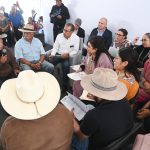 La jefa de Gobierno de la Ciudad de México, Clara Brugada, realizó la mañana de este martes la sexta jornada de “Zócalo de Gobierno Ciudadano”, en donde se canalizaron 550 fichas de atención a las Secretarías y dependencias correspondientes. FOTO: Especial