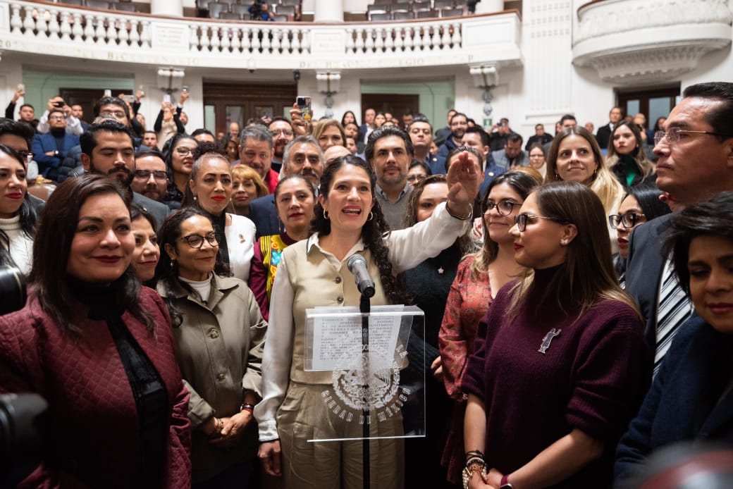 Ante el pleno del Congreso de la Ciudad de México, Bertha Alcalde Luján, rindió protesta como titular de la Fiscalía General de Justicia de la ciudad de México para los próximos 4 años, a pesar de las críticas de la oposición.