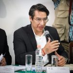 En el marco del análisis del Paquete Económico 2025 de la Ciudad de México, el Diputado Andrés Sánchez Miranda, integrante del Grupo Parlamentario de Acción Nacional, expresó un enérgico rechazo al incremento del Impuesto Sobre Nómina (ISN) propuesto por el Gobierno de la Ciudad, que plantea elevar la tasa de 3% a 4%, medida que afectará gravemente la competitividad de los negocios capitalinos y la generación de empleo formal.