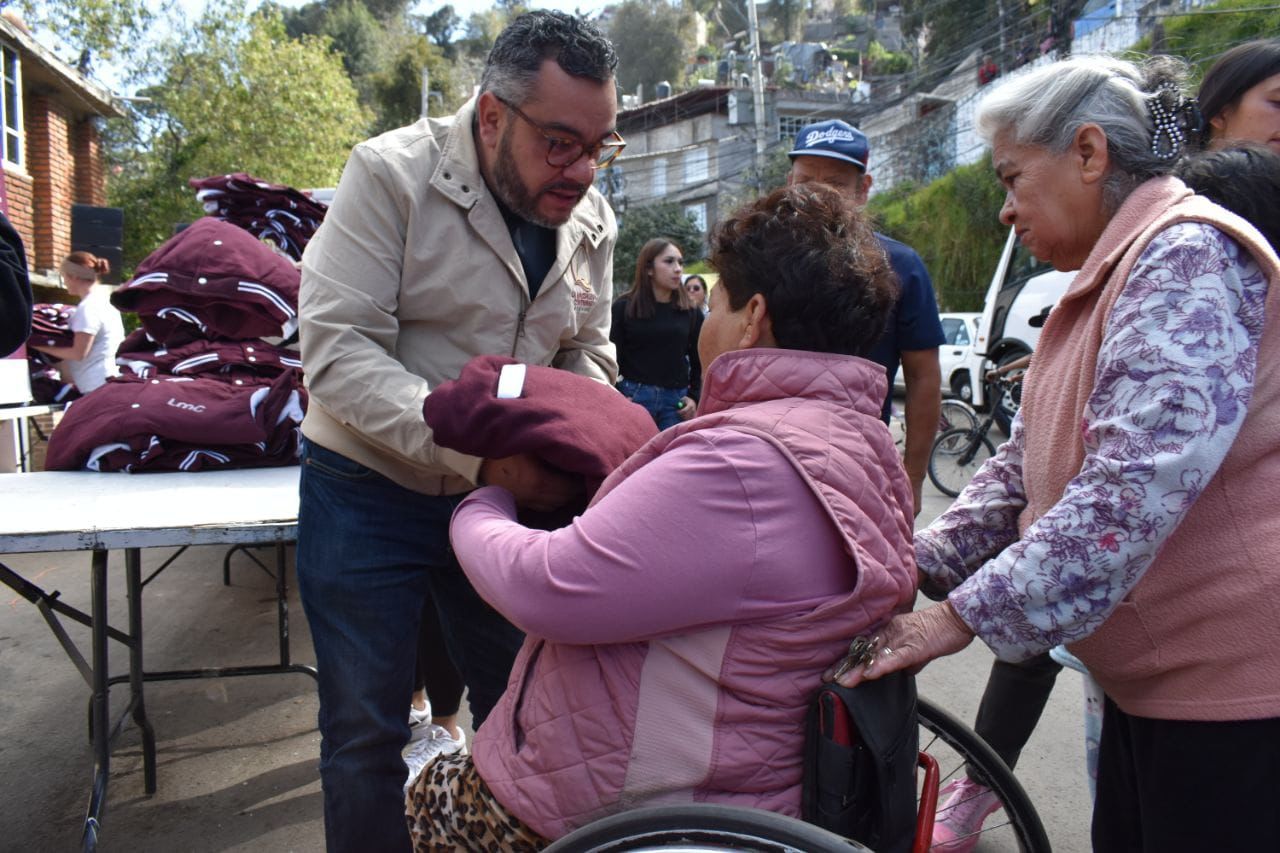 Con la acción social de apoyo invernal se benefició a 8,549 personas, especialmente, aquellas que menos tienen