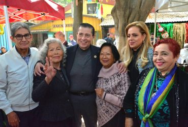 “En cada una de ellas y de ellos hay sabiduría, experiencia y un legado. Nos toca a nosotros ahora atenderlos, apoyarlos y reconocerles su trabajo”, indica el Alcalde. FOTO: Especial