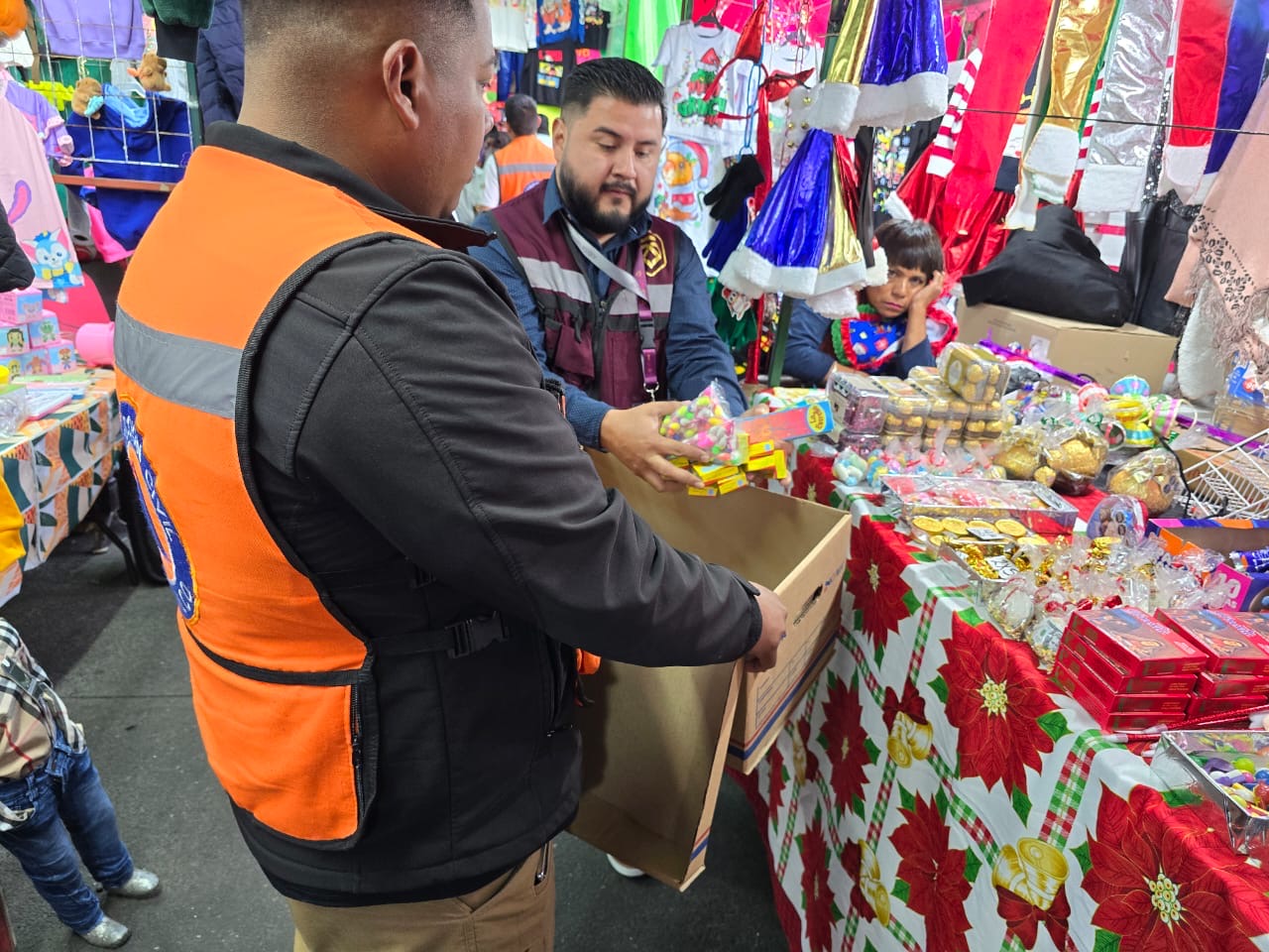 En Iztacalco se realizarán recorridos en colonias, barrios, mercados públicos y romerías para identificar y localizar puntos de venta de pirotecnia para su decomiso.