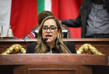 En el marco de la discusión del Presupuesto de Egresos y las reformas al Código Fiscal de la Ciudad de México para el ejercicio fiscal 2025, la Diputada, en representación del Grupo Parlamentario del Partido Acción Nacional, Laura Álvarez Soto, presentó dos reservas que buscaban proteger a los generadores de empleo, incentivar la inversión y fortalecer los espacios educativos.