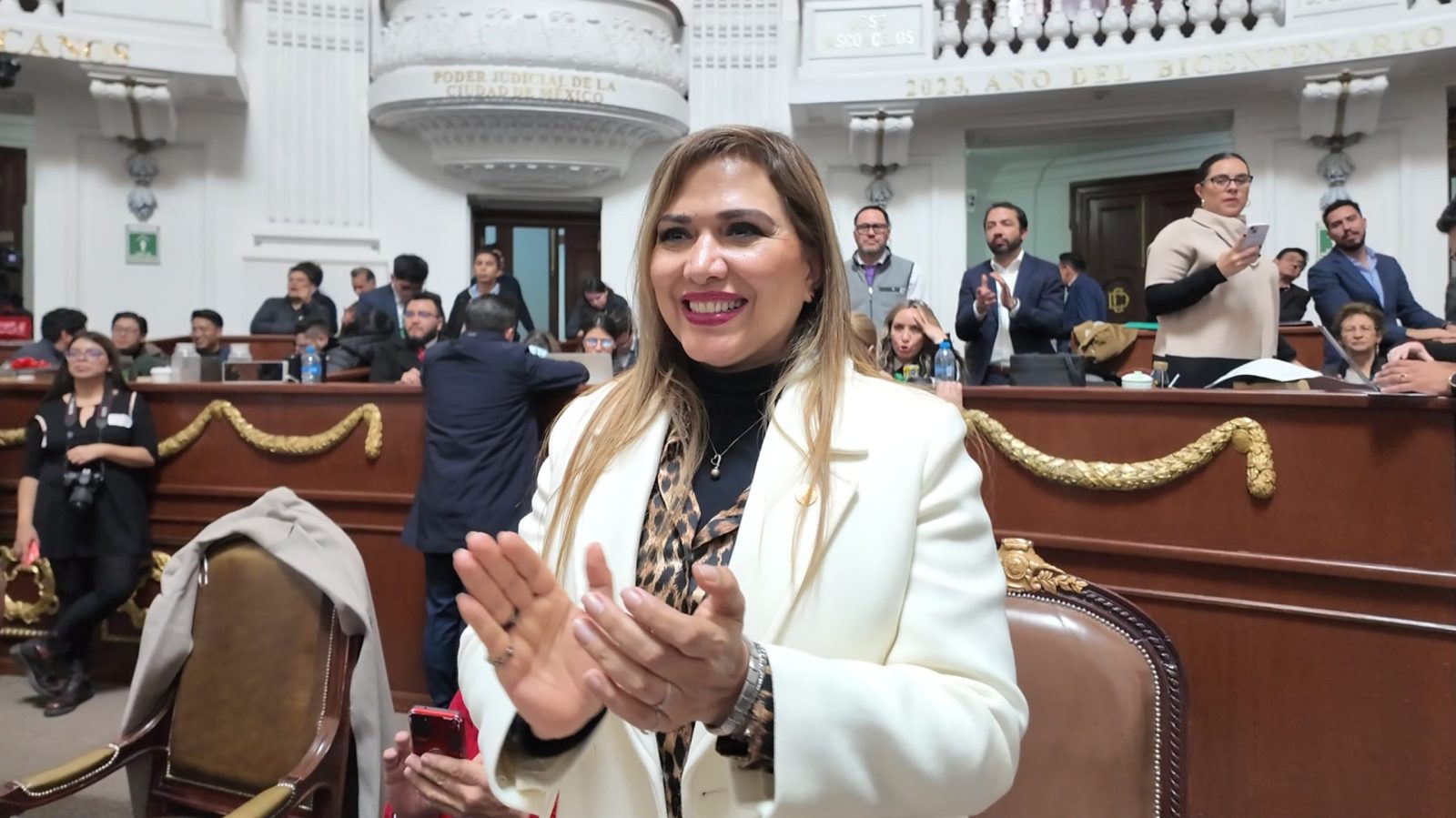 Las y los diputados de este Congreso capitalino “nos aseguraremos de que cada peso se utilice para construir un futuro mejor para todas y todos los habitantes de la Ciudad de México”, Miriam Saldaña Cháirez, vicecoordinadora del PT en el Congreso de la CDMX.