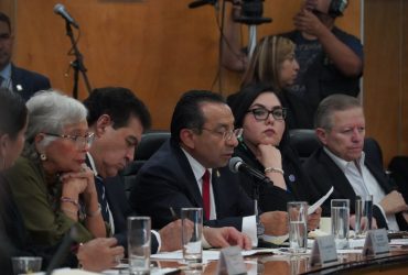 Como lo anticipamos en este espacio, los integrantes del Poder Judicial de la Ciudad de México (PJCDMX) regresaron de vacaciones el jueves con la noticia de que la tercera parte de los jueces y magistrados se quedarán desempleados este año, con la plena complacencia de su presidente, Rafael Guerra, quien cree que la “4T” le va a pagar el favorcito político con hacerlo ministro de la Suprema Corte de Justicia de la Nación. FOTO: Especial