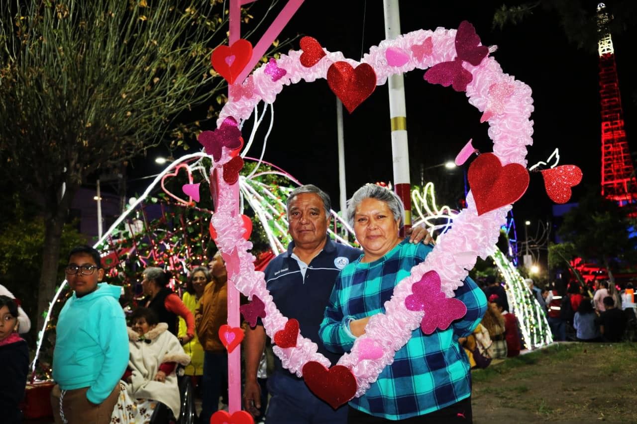 El Gran Festival del Amor y la Amistad «Bésame mucho. Bésame siempre», se llevará a cabo en Tláhuac de mis Amores a partir de mañana jueves 13 y hasta el próximo 16 de febrero, con motivo del Día de San Valentín. FOTOS: Especial