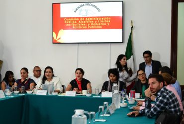 La legisladora Daniela Gicela Álvarez Camacho (PAN) preguntó por las acciones implementadas para solventar las observaciones no atendidas por la Auditoría Superior de la Federación, los mecanismos implementados para garantizar principios de legalidad, transparencia y eficiencia en futuras contrataciones y obras públicas, así como el estatus del proyecto Utopía.