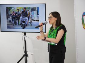 La vicecoordinadora de Morena en el Congreso de la Ciudad de México, Brenda Ruiz aseveró que la Ley de Electromovilidad que presentará la jefa de Gobierno de manera destacada va a servir para proteger a los peatones y los ciclistas.