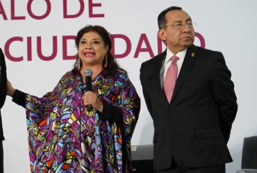 Si para resolver el conflicto en el Poder Judicial de la Ciudad de México (PJCDMX) se necesita la renuncia de su presidente, Rafael Guerra Álvarez, los Poderes Legislativo y Ejecutivo deberían valorar si promueven su destitución. Sólo le quedan seis meses para que concluya su presidencia, aunque otros dirán: ¡Todavía le quedan seis meses! FOTO: Especial