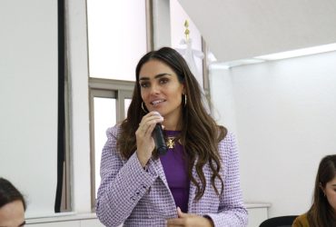 Durante la Séptima Sesión del Gabinete Violeta, la alcaldesa Alessandra Rojo de la Vega presentó resultados del programa Reacción Violeta, estrategia implementada en la Alcaldía Cuauhtémoc que ha respondido, atendido y acompañado a casi medio millar de mujeres, adolescentes y niñas víctimas de violencia de género.