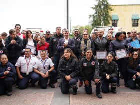 Mauricio Tabe, alcalde de Miguel Hidalgo, reconoció el trabajo de los socorristas, voluntarios y paramédicos que con su entrega han colocado a la demarcación con el mejor tiempo de respuesta para atender emergencias en la Ciudad de México. FOTO: Especial