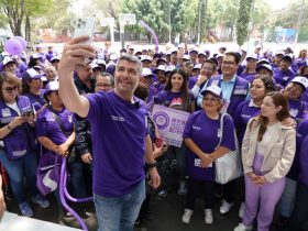 Mauricio Tabe, alcalde de Miguel Hidalgo encabezó el arranque de los “Viernes Violeta”, un programa con el que fortalecerá las acciones para prevenir y erradicar la violencia de género, brindando apoyo psicológico y jurídico, talleres y canalización a todas las colonias.