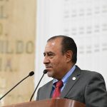 El legislador Pablo Trejo Pérez (PRD) advirtió el crecimiento exponencial del parque vehicular en la metrópoli, que actualmente supera los 6.4 millones de unidades, particularmente automóviles y motocicletas, lo que genera desafíos para la seguridad vial y la movilidad urbana. FOTO: Especial