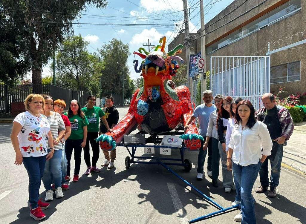Alcaldía BJ promueve tradiciones mexicanas en desfile de alebrijes