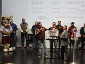 El alcalde, Fernando Mercado Guaida fue testigo de honor del sorteo de la Primera Copa Magdalena “Por La Paz”, torneo de fútbol que busca fortalecer el tejido social de la demarcación, inculcando en la juventud la cultura del deporte entre las y los jóvenes que practican esta actividad física. FOTOS: Especial