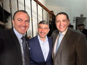 En la ruta hacia 2027, el PAN tiene que valorar muy bien su estrategia y hacer los amarres políticos correspondientes para definir si irá solo o hará alianzas con el PRI o MC, en especial para las Alcaldías. De entrada, hay tres en que el PAN podría ganar sin coalición: Benito Juárez, su histórico bastión. Miguel Hidalgo,