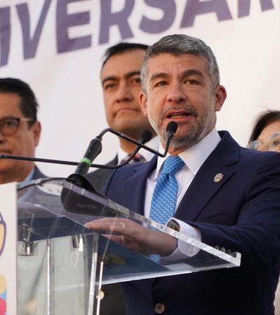 ¿A poco el alcalde sería capaz de dejar de mandar a esas embajadas al camión de la basura y se le ocurra una que otra obra en las banquetas frente a los inmuebles, nomás para molestar? FOTO: Especial