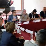 En el marco del foro “Hacia una zona metropolitana coordinada y sostenible”, realizado en la Casa de Cultura de Azcapotzalco, el diputado Alberto Vanegas Arenas, presidente de la Comisión de Desarrollo Metropolitano del Congreso capitalino, subrayó que la voluntad política es la condición indispensable para avanzar en la integración regional. FOTO: RRSS Alberto Vanegas