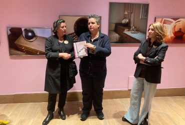 Fundación Casa de México en España presentó este jueves la exposición Adorado Barragán del dúo de artistas mexicanas Lake Verea. Se trata de una exposición de 12 fotografías de la casa estudio Luis Barragán, considerada patrimonio mundial por la UNESCO desde el año 2004. FOTOS: Especial