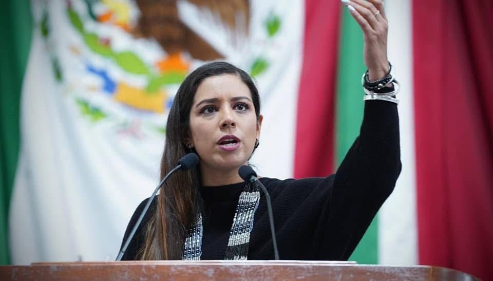 “Exigimos se realice una investigación seria e imparcial para dar con los responsables. Es inadmisible que con violencia se intente detener la aplicación de la ley”, aseveró Luisa Gutiérrez.