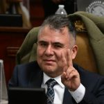 El maestro 'Juanito' volvió a pedir licencia