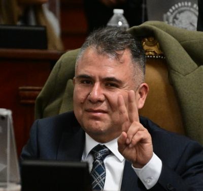 El maestro 'Juanito' volvió a pedir licencia