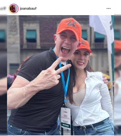 FOTO: Facebook Joana Marlen Bautista. Contexto: en la concentración por el primer año del inicio del Gobierno de Claudia Sheinbaum.