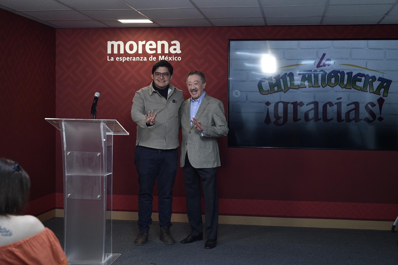 Con la novedad de que Morena… ¡sí tiene presidente en la Ciudad de México! Este domingo hizo su reaparición, después de casi dos meses, el que finge, perdón, funge oficialmente con ese cargo en la capital del país, Héctor Díaz Polanco. FOTOS: Especial