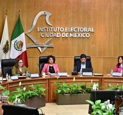 Tal parece que cuatro de los siete consejeros del Instituto Electoral de la Ciudad de México (IECM) gustan de los juegos de azar y por eso compraron boleto para la tómbola, a ver si hacen la chica y salen premiados con el nombramiento de consejeros del INE. FOTO: Especial