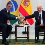 Los presidentes de España, Pedro Sánchez y Brasil, Luis Inácio Lula da Silva dejaron un mensaje claro sobre la unidad que debe existir entre los continentes para defender con convicción, la apertura, la confianza mutua y sobre todo el no a la guerra. FOTO: Especial