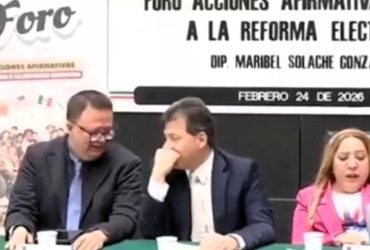 Hace unos días, el diputado federal de Morena, Víctor Hugo Lobo Román y el magistrado de la Sala Superior del TEPJF, Felipe de la Mata se quitaron las máscaras y aparecieron juntos en público. FOTO: Especial