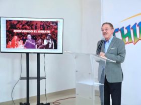 Díaz Polanco les repitió que cuando llegó a la dirigencia en noviembre de 2024 prácticamente no había partido. Sólo desorden y estaba quebrado. Las arcas vacías. Así lo dejó Sebastián Ramírez, su antecesor, hoy director del Fondo Nacional de Turismo (Fonatur) con la presidenta Claudia Sheinbaum. FOTO: Especial