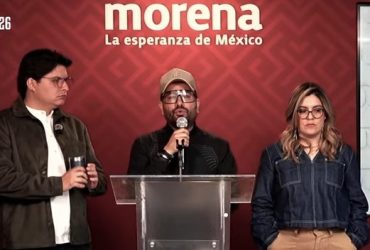 Resulta que Romo siempre se ocupa más de que le queden bonitas sus pancartas y cartulinas, de la estridencia y las frases majaderas, que de revisar de fondo lo que haya hecho mal o bien la administración de esa demarcación territorial, que no se resigna haber perdido en 2021. FOTOS: Especial