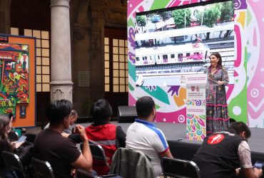 La plataforma se nutrirá progresivamente con información de las más de 2 mil obras que se realizan en la capital del país y tiene como propósito rendir cuentas claras sobre el ejercicio de los recursos públicos, así como transparentar las inversiones históricas que se llevan a cabo en beneficio de la población. FOTOS: ESpecial